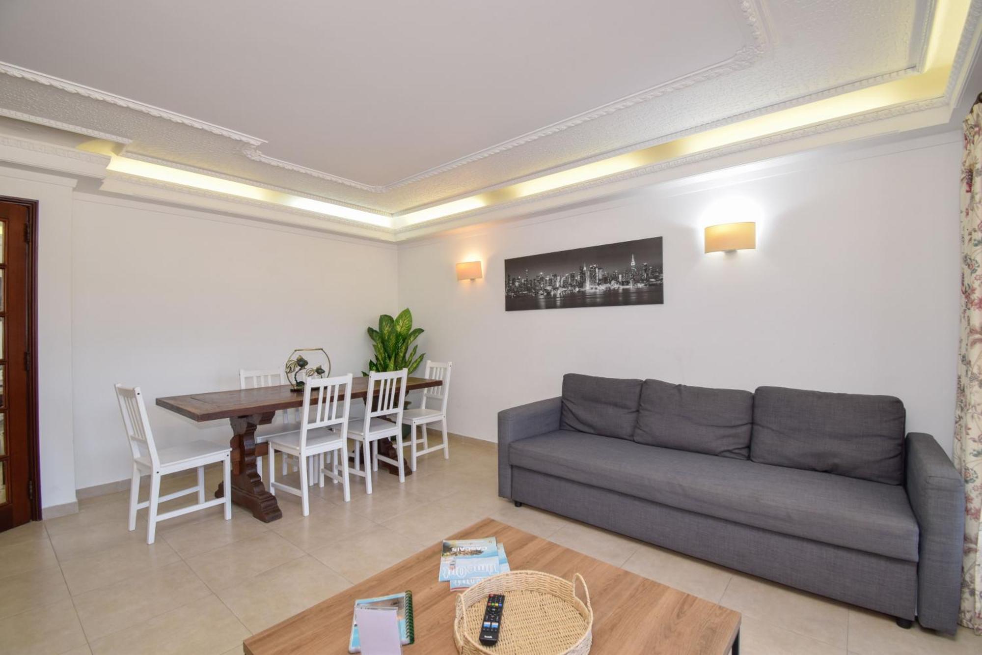Center - 500 M From The Appartement
