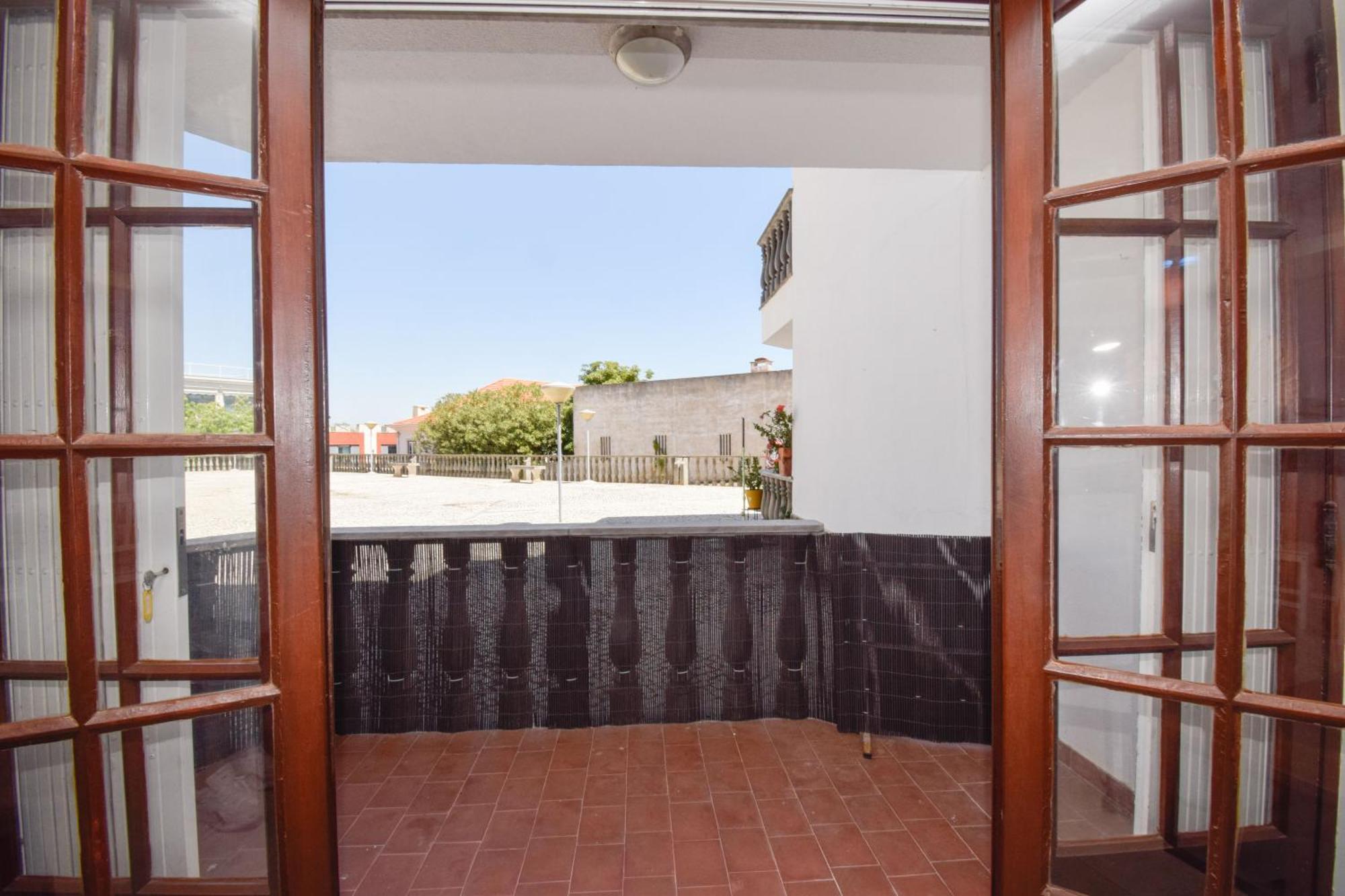 Apartment Center - 500 M From The